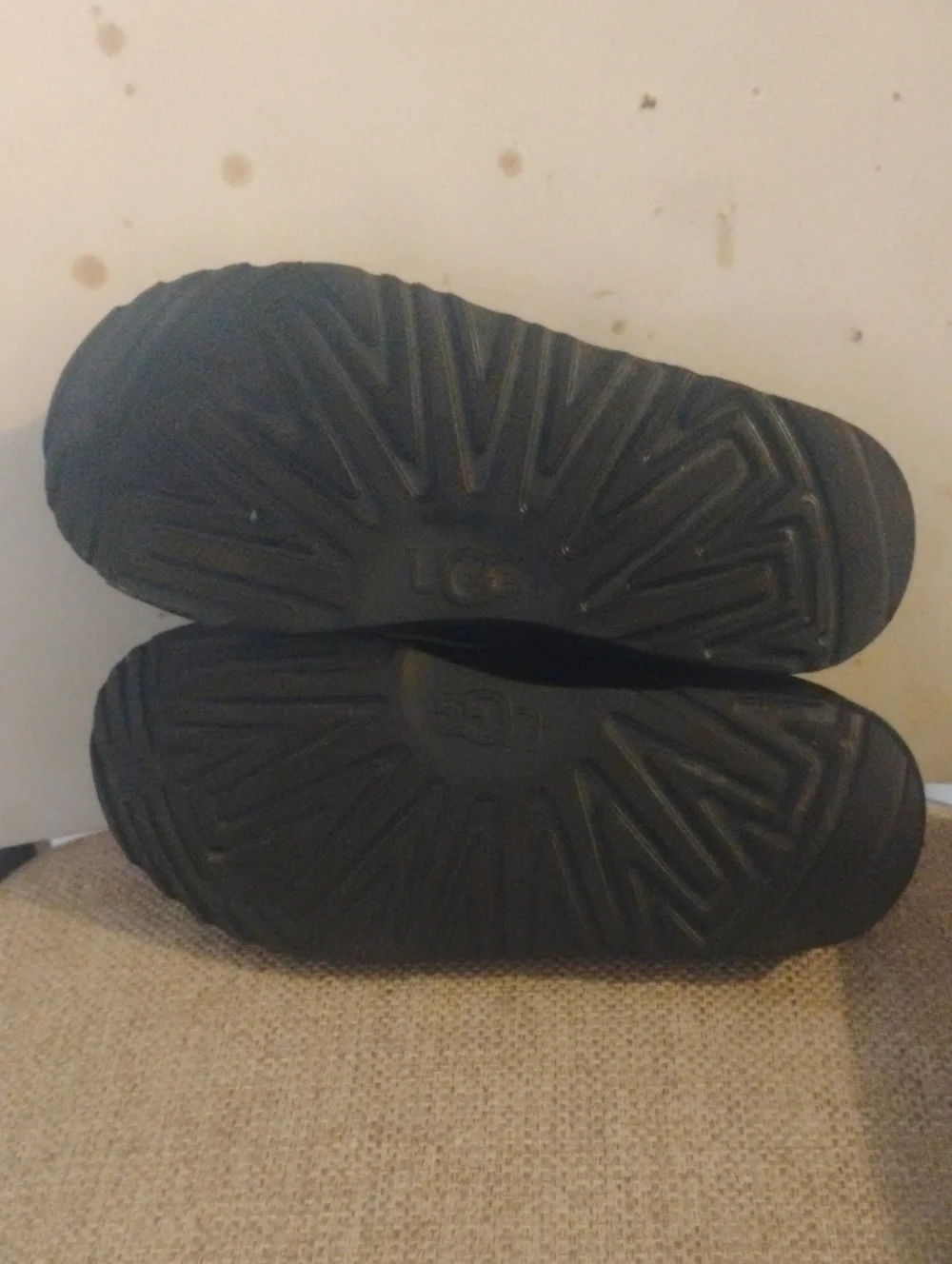 N/A ugg tasman